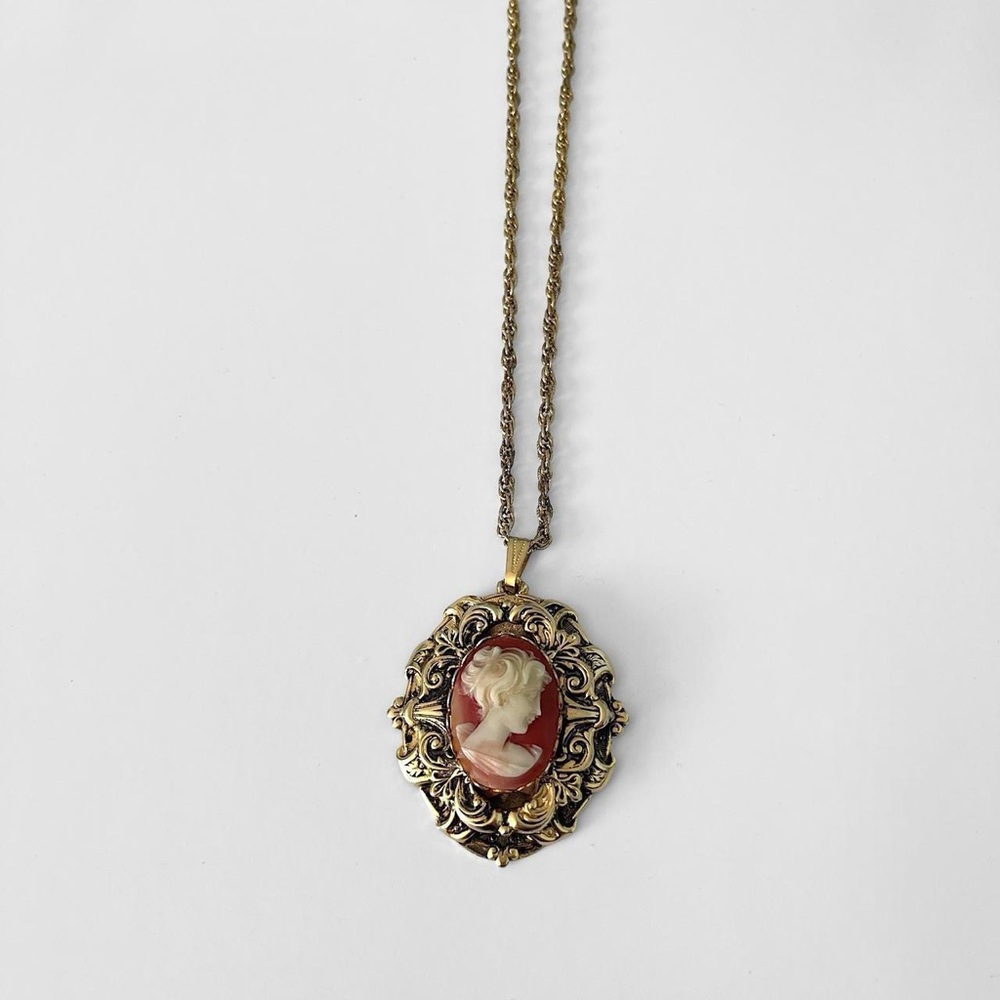 SOLD Vintage Cameo Filigree Gold Necklace Pendant (Chain Included)